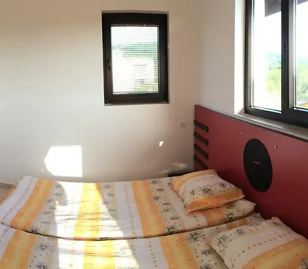 Zapovedni Rai Apartment