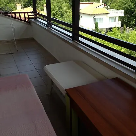 Zapovedni Rai Apartment